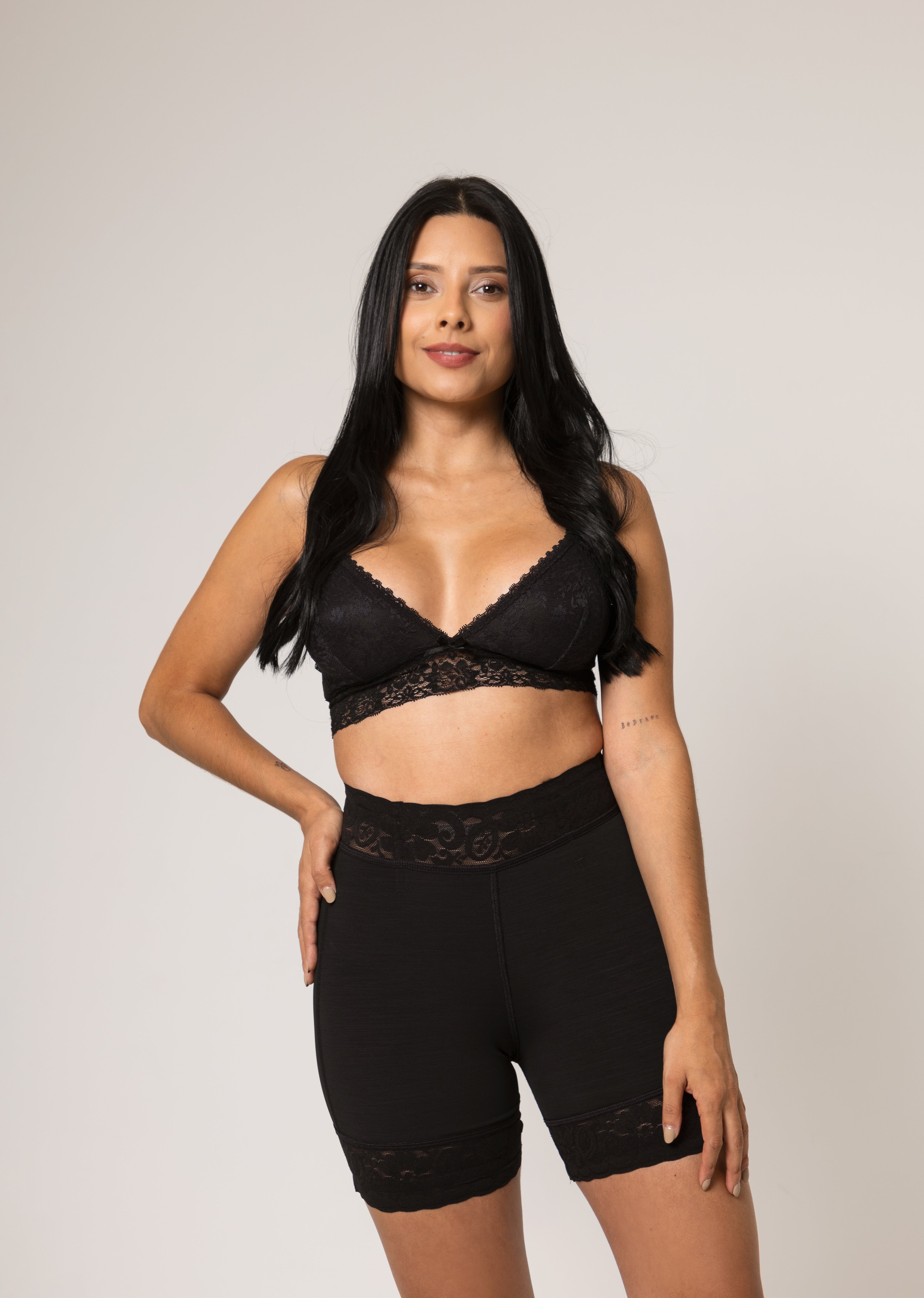 Short media pierna de alta compresión y realce de glúteos