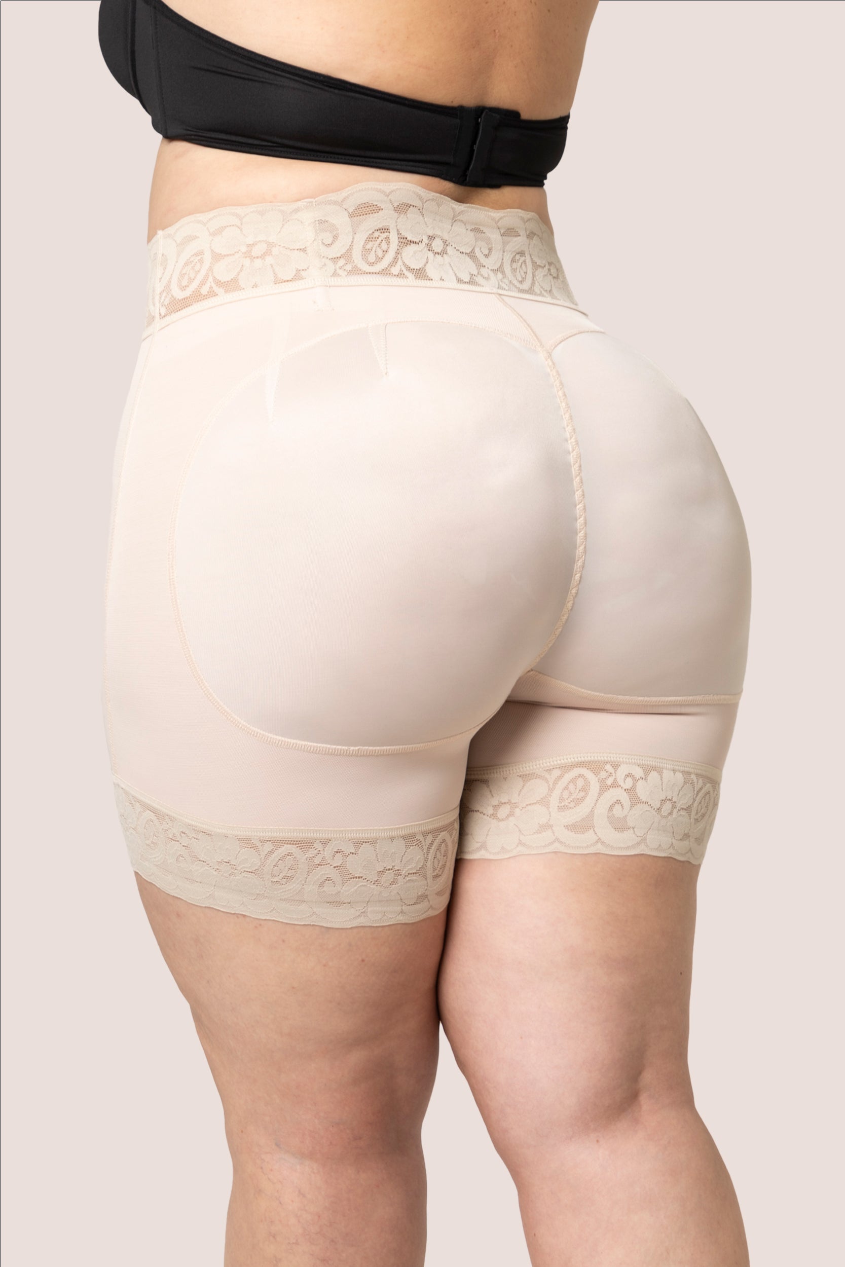 Short media pierna de alta compresión y realce de glúteos